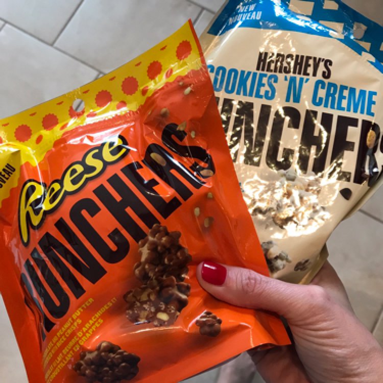 MisscapriceMJ's tweet photo. On se gâte! #HersheysCrunchers #Contest #Complimentary @hersheys @Influenster https://t.co/UDPKL0Ez30