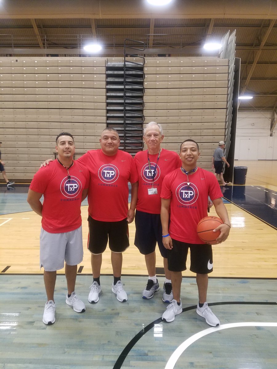 Agon9494's tweet photo. Time to continue to teach the game of basketball and improve as a coach at @txpbasketball ..Always cherish these times with my mentors @aztechoops3292  and Coach Harper along with @rubenlopez_35 . Players are made in the summer!! #TexasPrep #AztecEmpire #TeamSISD https://t.co/0Woafzs4DI
