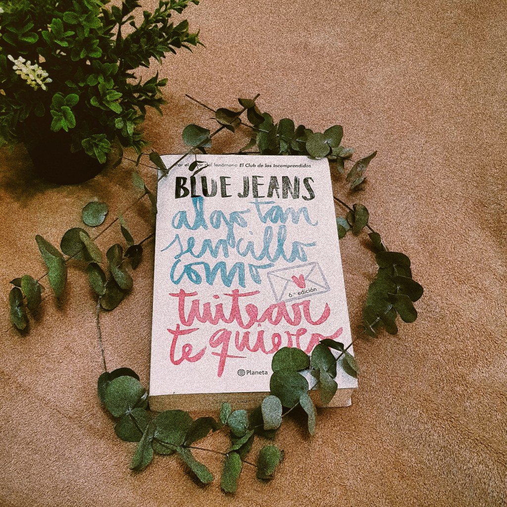 desdeloslibros's tweet image. #Reseña del primer libro de la trilogía Algo tan sencillo de @FranciscodPaula #AlgotansencillocomotuitearTQ #recomiendoleer #leoycomparto #recomendacionlibros desdeloslibros.wordpress.com/2018/06/24/blu…