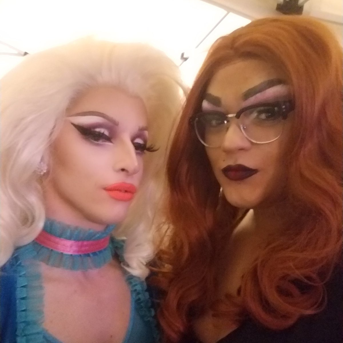 backstage kiki with Miz Cracker. Love you lots hun #rupauldragrace #RupaulsDragRaceSeason10 #Mallikathequeenofhearts #indiandragqueen #desidragqueen