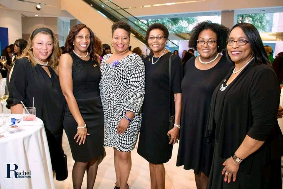 NC100BWDallas's tweet photo. Lovely coalition sisters attending The Black Women's PAC Reception, Thursday at Grace Ft.-Worth
#NCBWDALLAS #BWPAC https://t.co/dY09o2maZR