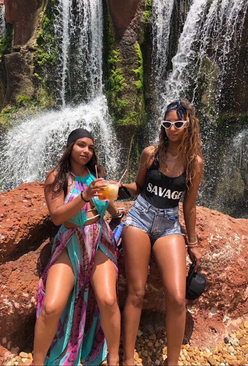 Felishabb's tweet photo. Best Bachelorette ever!! #Bahamas #Atlantis    
#ForeverSugrim #walkSlow #Savage #AF https://t.co/0i7OusCgIo
