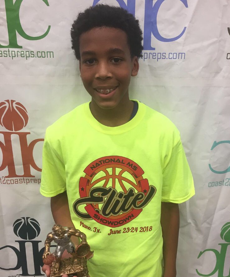Coast2CoastPrep's tweet photo. DeKari Spear, 2026 from Lightning Elite led the comeback in the championship game. Spear finished with 18 in the 34-31 win, he had a theee multiple shots in the paint and was a perfect 5-5 from the FT line https://t.co/DMnbKLd2CS