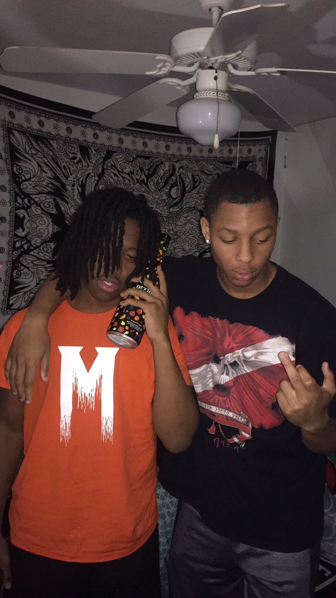 deadmanluthor's tweet photo. thiss my bridda 😤 fa liffee fr ft ‼️on bro n dem filks I sweaa 💯🙀#imdrunkaf https://t.co/ZCzw1B97dv