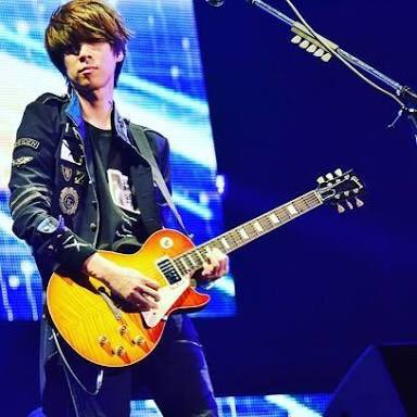 たつや Bump Bump Of Chicken専用垢です ファンの方と繋がりたいのでフォロー リツイートお願いします Bumpofchicken 藤くん チャマ ヒデちゃん ヒロ リツイートした人全員フォロー