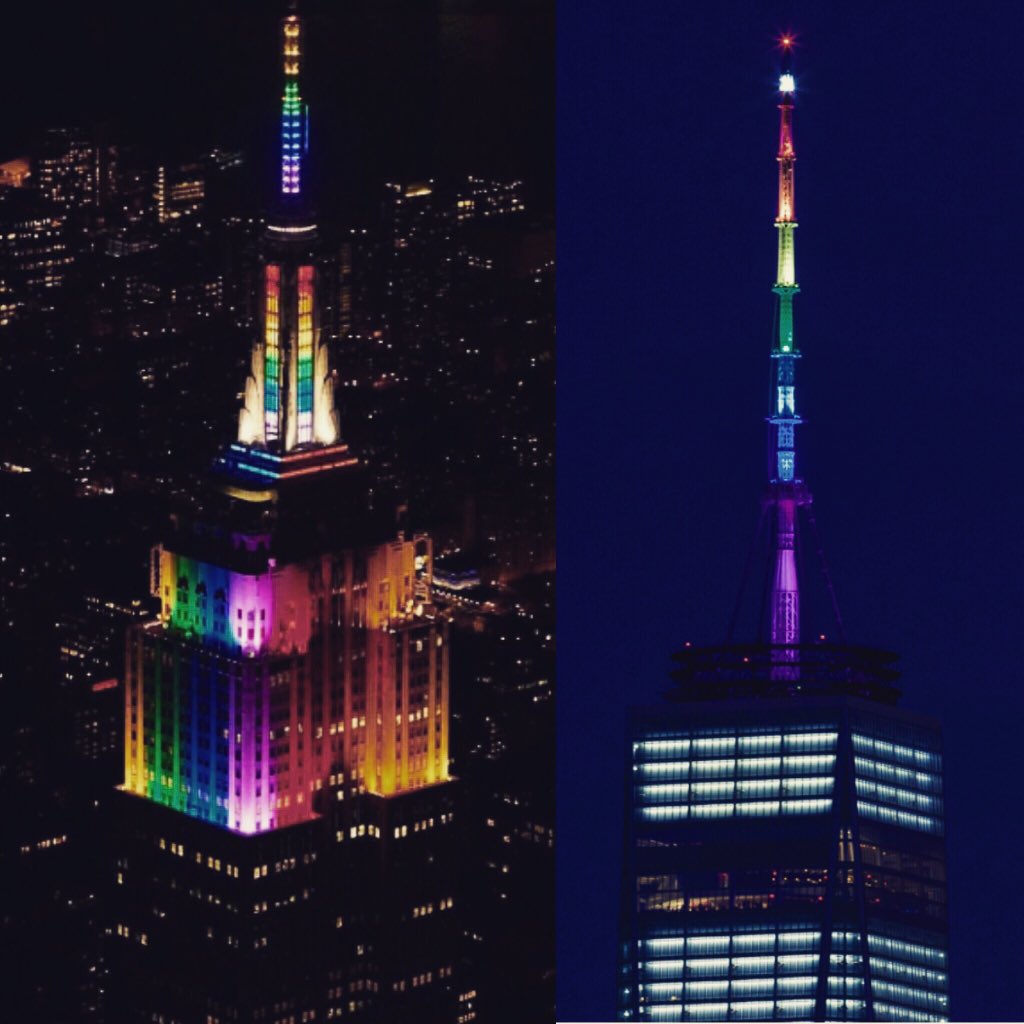 CorinnePulitzer's tweet photo. Good Evening from #NewYork where this first weekend of Summer is winding down with a #Rainbow salute from the #EmpireStateBuilding & #OneWorldTradeCenter in honor of #NYCPrideWeek & #PrideWeek2018 @EmpireStateBldg @OneWTC π https://t.co/thfW4hNiBx