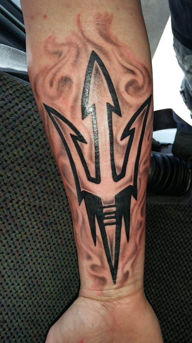DieHardDevilASU's tweet photo. DIEHARD SUN DEVIL in the hizzy #ASUInk #TrueDevil #ForksUp https://t.co/aGcgOj9YT3