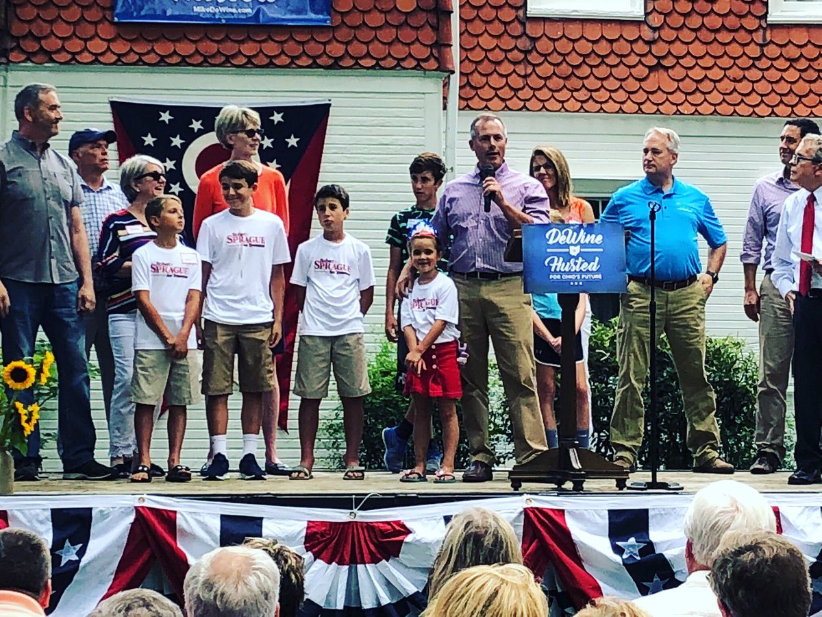 RobertCSprague's tweet photo. A real treat to have the kids with me today at the Dewine Ice Cream Social @MikeDeWine @DeWineHustedOH #dewineics🍦 https://t.co/lL1V8uYGxS
