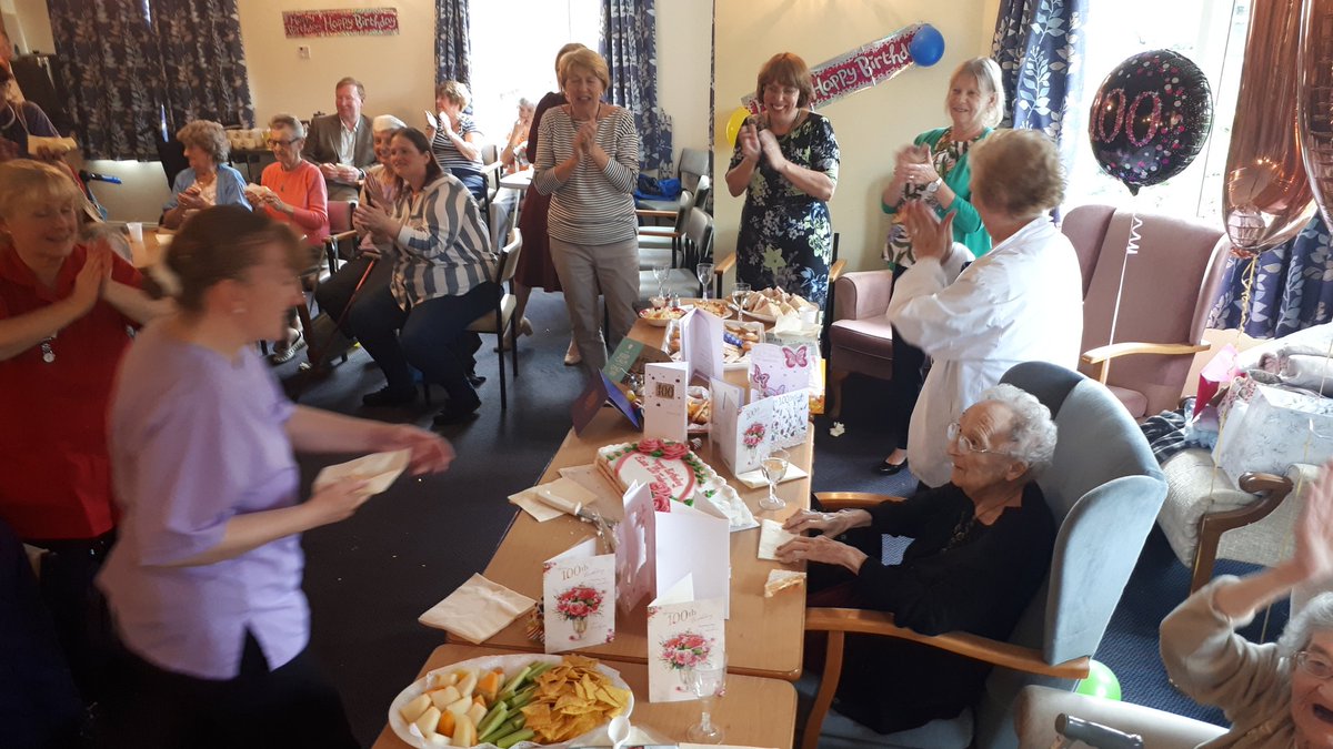Donnakain7's tweet photo. More from a special 100th birthday @DonwellHouse1 https://t.co/XoNSNcKqAh