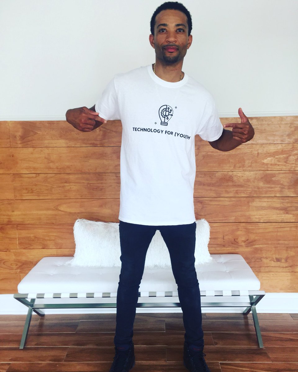 ProjectOmari's tweet image. The {you}th are the future! TechnologyForYouth.com anniversary - Summer 2018 underway! Proud to be the change. #learntocode #stem #stemforkids #techforyouth