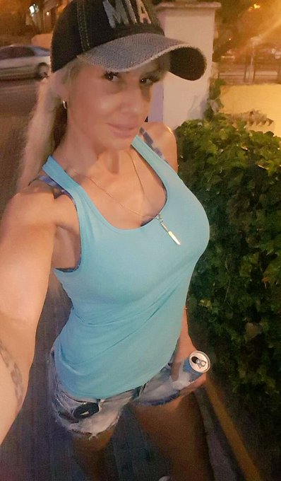 Con este paseito os doy las buenas noches ! ❤ #Body #BodyGym #Sexy #Hot #Boobs #Show #SnakeTeam https://t<a href="/tag/body"class="tags"><span>#body</span></a><a href="/tag/sexy"class="tags"><span>#sexy</span></a><a href="/tag/show"class="tags"><span>#show</span></a><a href="/tag/hot"class="tags"><span>#hot</span></a><a href="/tag/boobs"class="tags"><span>#boobs</span></a><a href="/tag/bodygym"class="tags"><span>#bodygym</span></a><a href="/tag/snake"class="tags"><span>#snake</span></a>