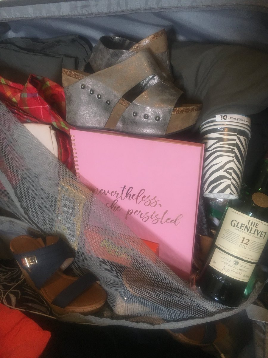 beckyscvb's tweet image. Proper packing is so important! #stsmc18 #glenlivet