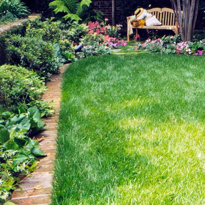 njtrube's tweet photo. Use these garden edging ideas to lend character, definition, and texture to your landscaping beds. Brick is a common landscape edging choice: It's classic, widely available, and relatively inexpensive. Push bricks tightly together t https://t.co/vjcsiIpIw8 https://t.co/rxTpyFZvlW