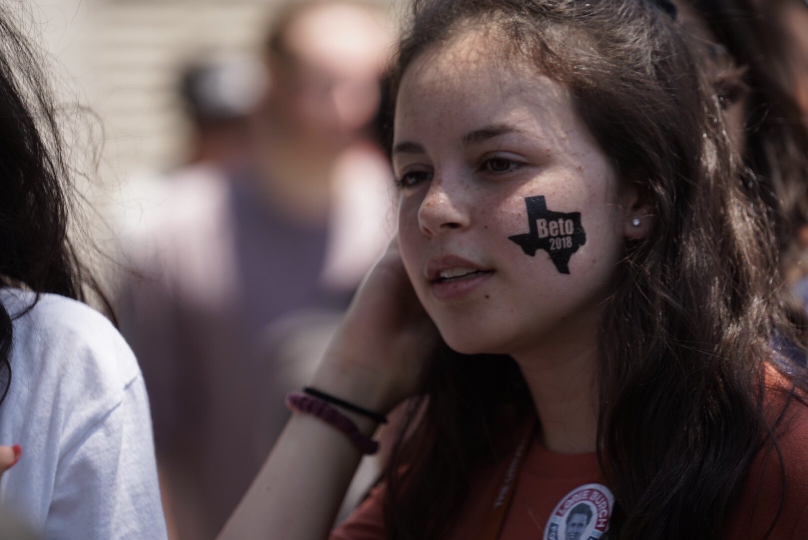 DgfRxHkU8AE9ln4?format=jpg&name=large