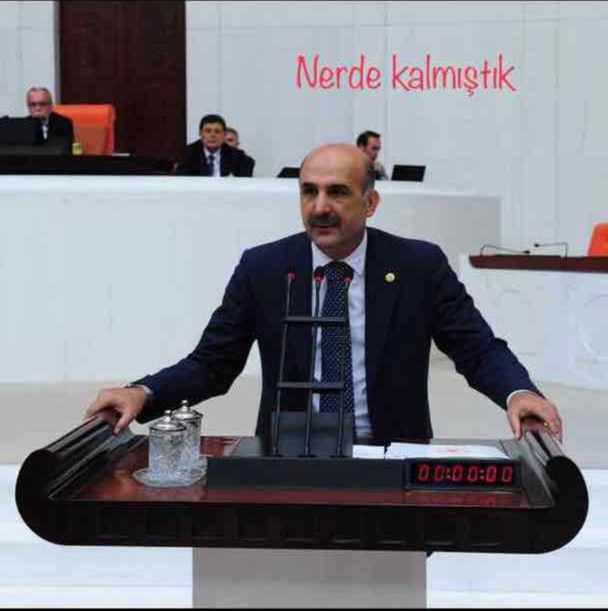 Sn değerli büyüğüm <a href="/Ziverozdemir/">Ziver ÖZDEMİR</a> milletvekilliğine seçilmenizden dolayı sizleri cani gönülden tebrik eder. Rabbim hayırlı hizmetler yapmayı nasip etsin