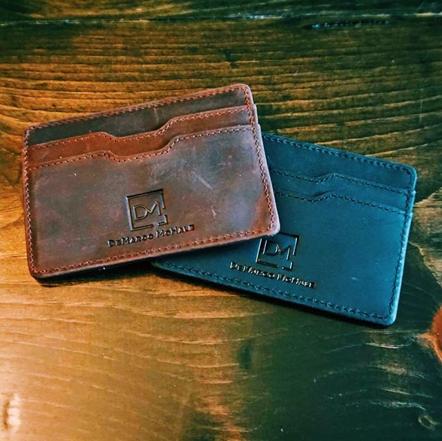 DeMarco_McHale's tweet image. Get your very own Minimalist Card Holder to keep your personal items safe and secure.
bit.ly/dmwatch
.
.
.
.
.
#Demarcomchale #makeastatement #wallet #cardholder #wallets #leathercraft #leathergoods #leather #leatherwallet #leatherwork #mensfas… ift.tt/2IoPXi3
