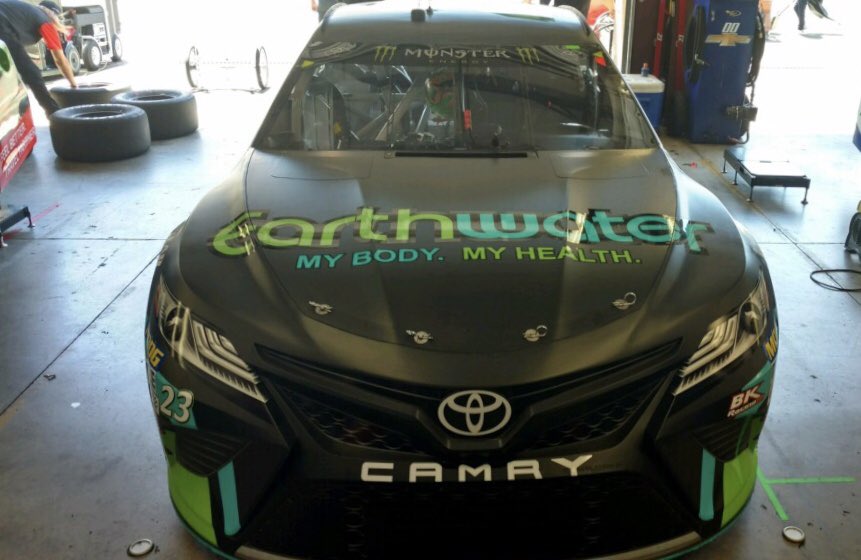 EarthWaterHQ's tweet photo. We had a great weekend at EathWater HQ. EarthWater Racing raced Car 23 🏁 in Sonoma, CA.
#nascar #fastandfurious #graygaulding #earthwater #stayhydrated #drinkdifferent @graygaulding @cashrileyjr https://t.co/JEo6gQeUWD