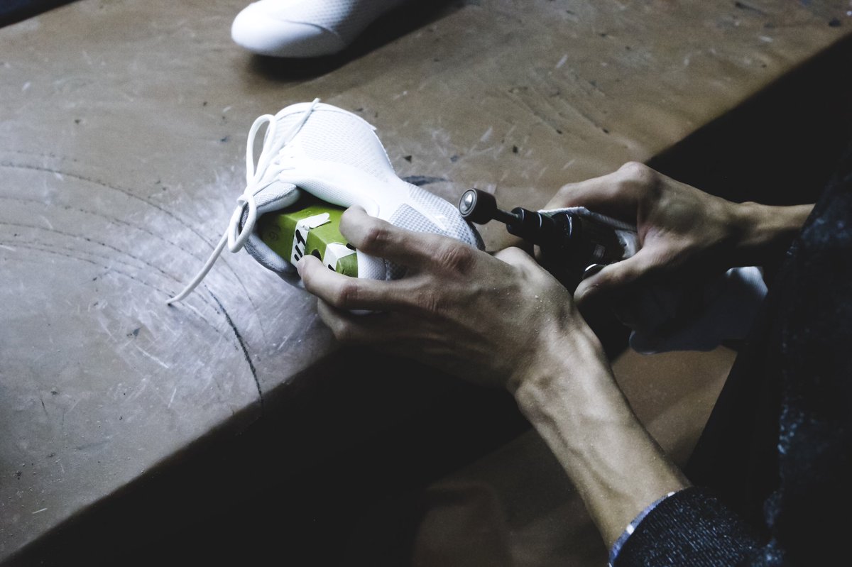 otabo's tweet photo. Roughing the featherline of a lasted upper in preparation for outsole bonding. #InTheFactory #Sneaker #Production #otabo https://t.co/Ji8O23cXME