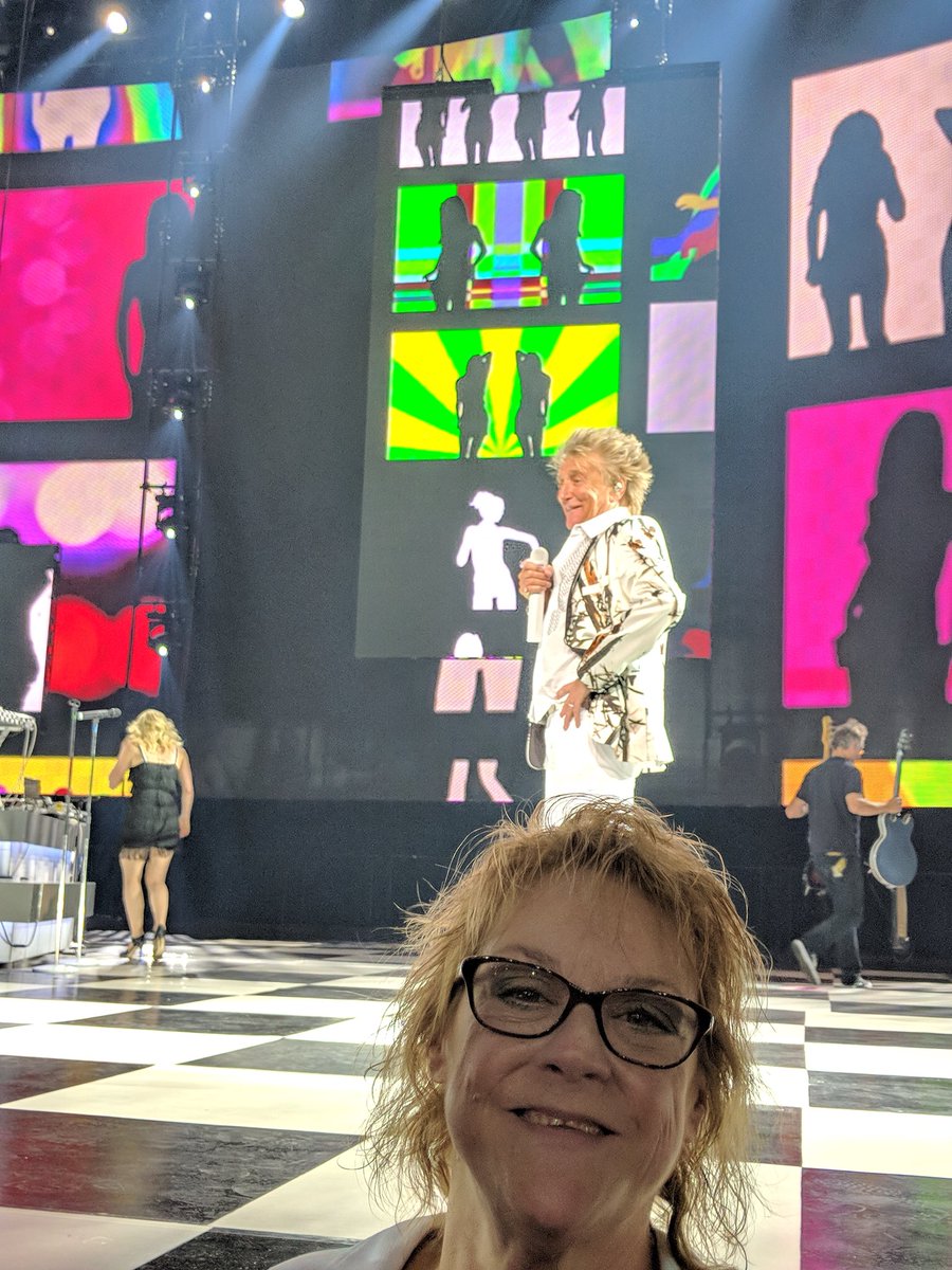 Deana (DeanaRodfan) Twitter