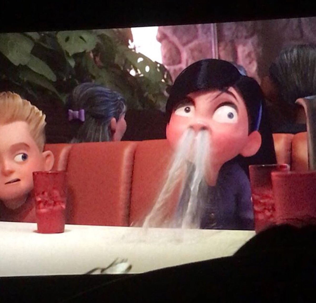 Us when Michael Marks started giving away laptop cases, harmonicas, AND Shure Mics on our Facebook Live Podcast today. 😂
facebook.com/sasoundspod