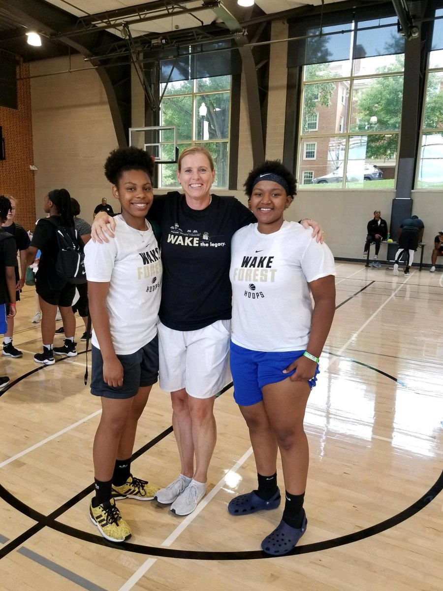 KBMarshall77's tweet photo. @SpringValleyWBB @Destinyc_dez and @tlauryn5 down in Wake Forest working hard to get better!! #RingChasing #Back2Back https://t.co/iz6vKqGcf9