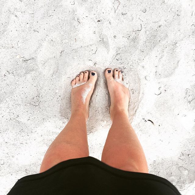 MINIRAMBLE's tweet photo. Took a little #roadtrip to the #beach to meet up with my sister and her crew. Had to take a moment to set feet on our #timeshare beach 🏝. It’s been too long since we’ve stayed there. We really miss our  #beachvacation 😎 #bayandbeach #indianrocksbeach… https://t.co/5IJjHaTOHT https://t.co/bWGefyGQTQ