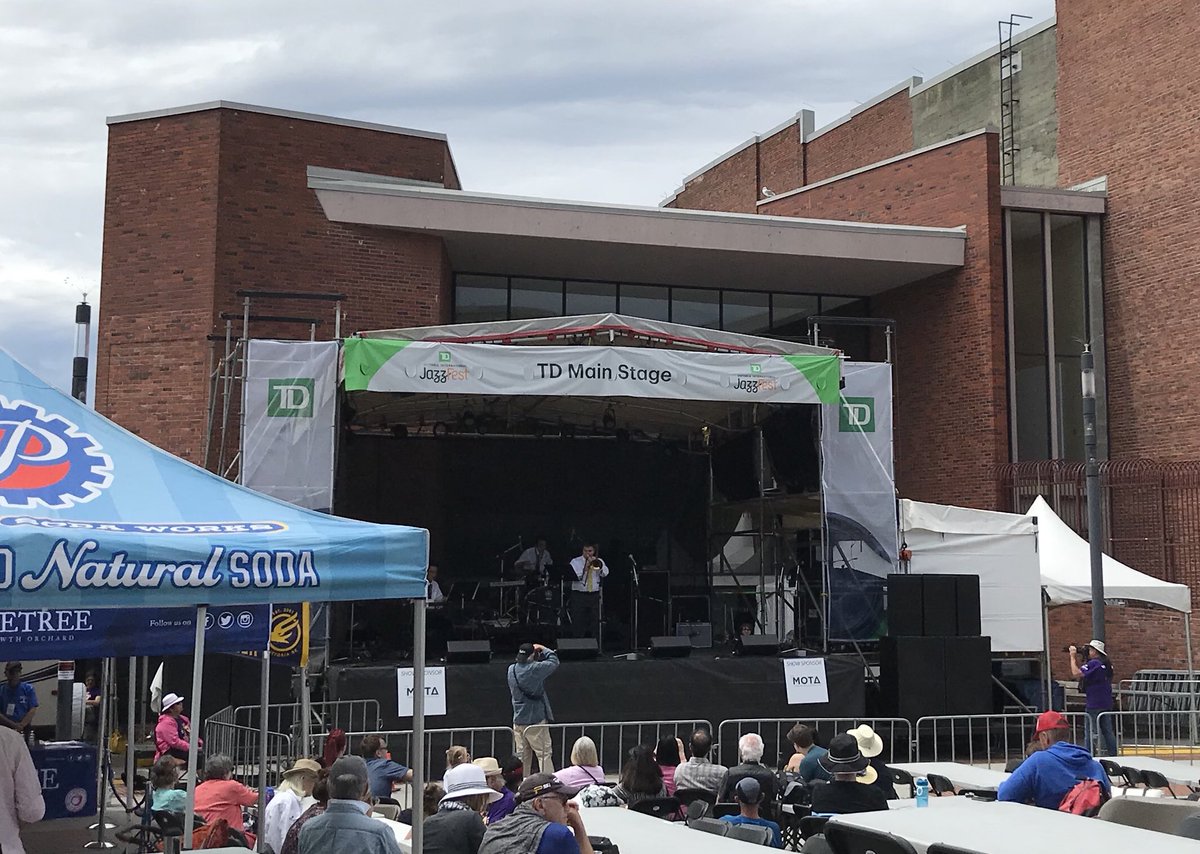 Thank you TD for bringing music to our communities!! Visit the TD Zone at Jazzfest Victoria! #tdmusic #volunteering @RaptorsGirl07 @MattLymburner @JamieM_TD