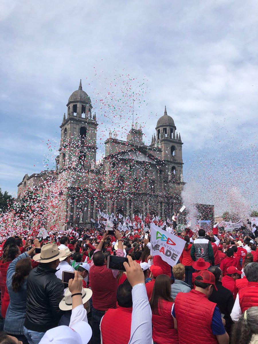 LosChepes18's tweet photo. ¡Así cerramos campaña en #EDOMEX¡ ¡Qué nos cuenten porque vamos a ganar! #ChepesConMeade #ChepesEDOMEX #MeadePresidente @JoseAMeadeK @aurelionuno @JuanaCuevasR https://t.co/qhkFIMosxa