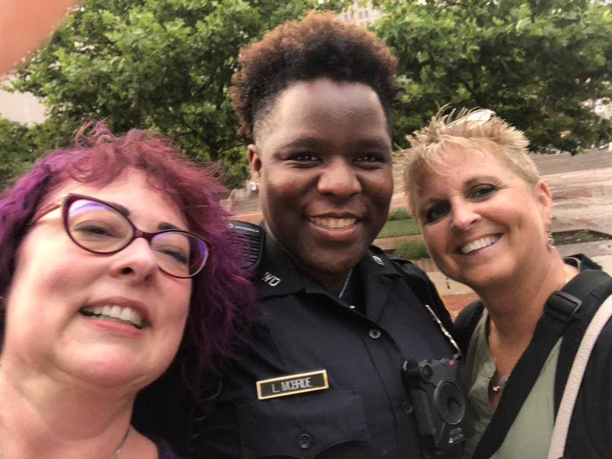WardCarolward04's tweet photo. #NASN2018
Welcome to Baltimore. Trouble always finds us. https://t.co/DbSr1l8i4P