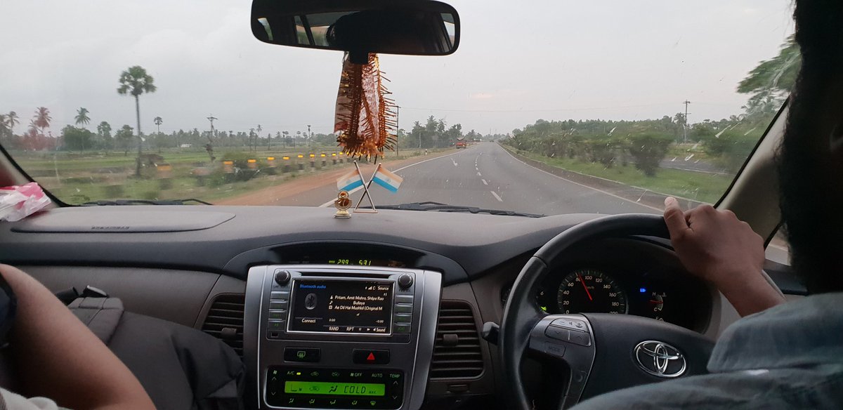avgkvarma's tweet photo. Early morning drive are always special.. That too in places like east godavari makes it even more special.. #JSPY https://t.co/gZDrNfBQY6