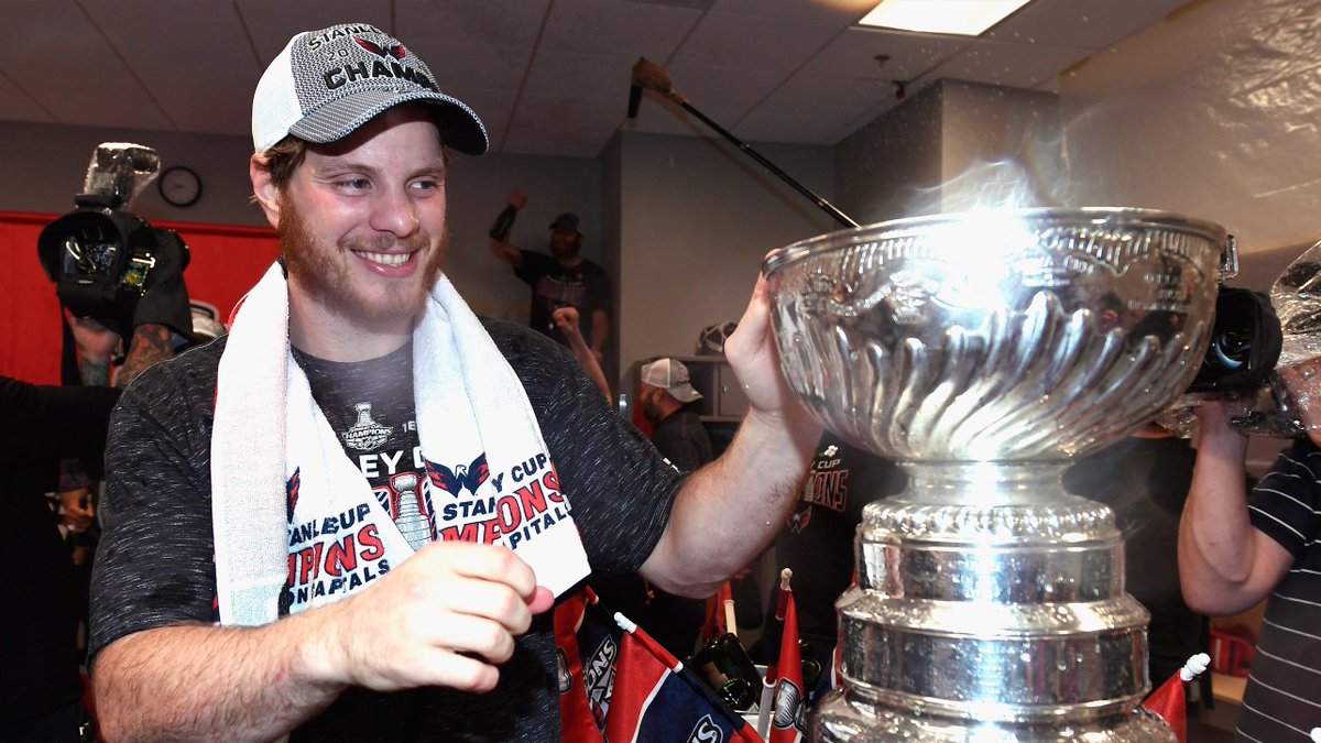 Capitals's tweet photo. 🤗🏆

https://t.co/j0ApKQwrHB https://t.co/3JOSor6j4u