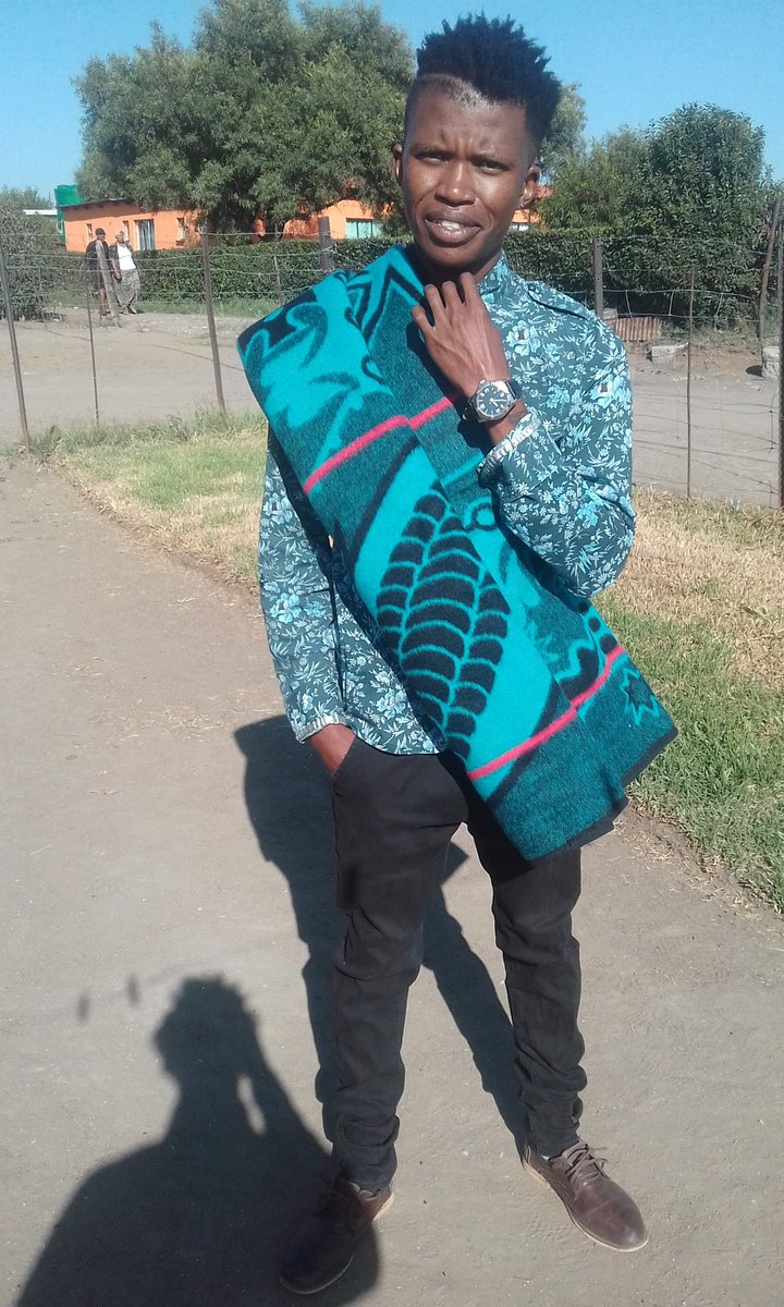 cuemellow's tweet image. Juxt me