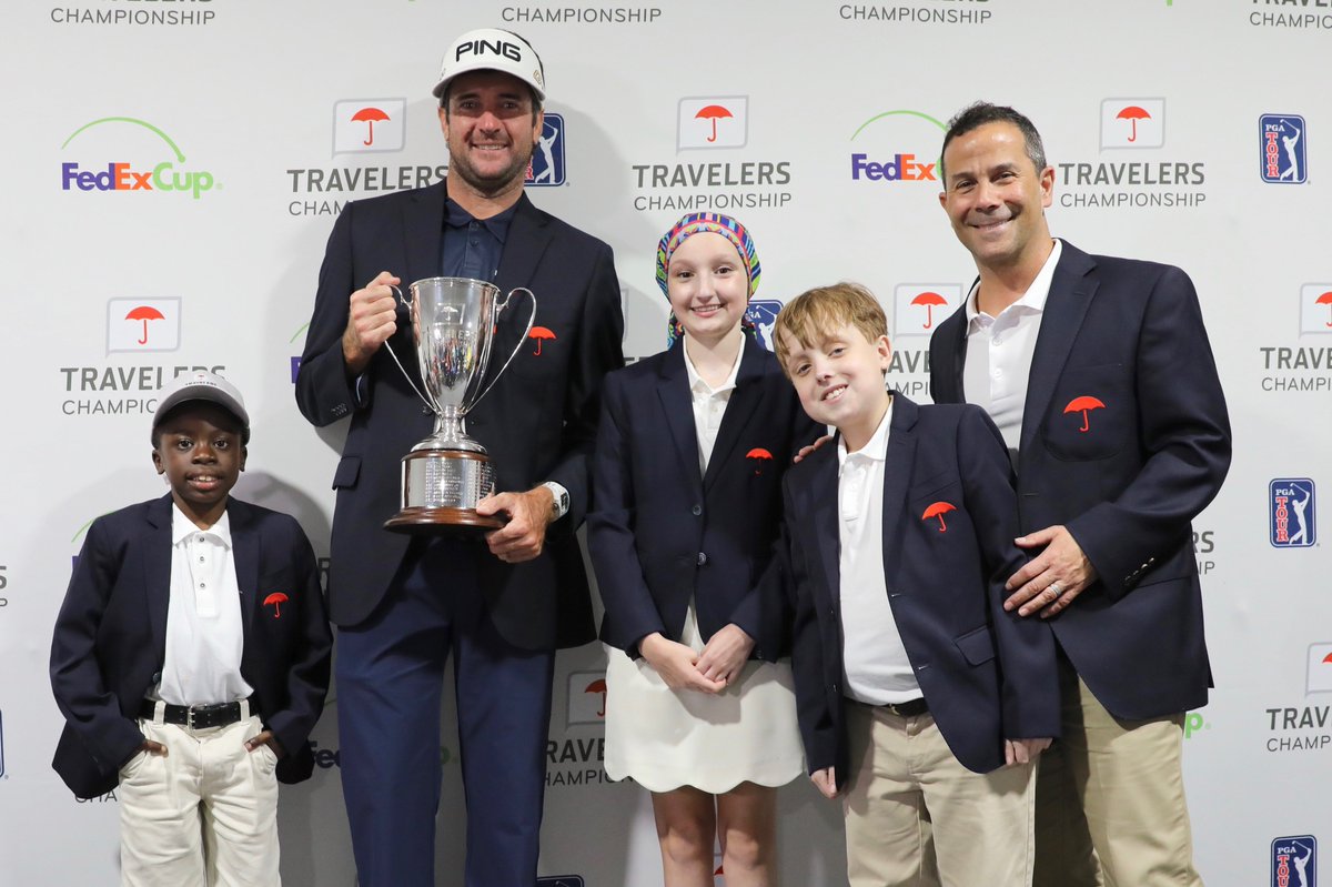 holewallcamp's tweet image. What an incredible finish to a fantastic week at the @TravelersChamp. Congrats to this year's winner @bubbawatson, and many thanks to our awesome honorary co-chairs!