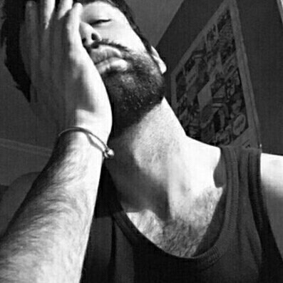 #كلمه_بخاطري_وبقولها
تعبت 💔!