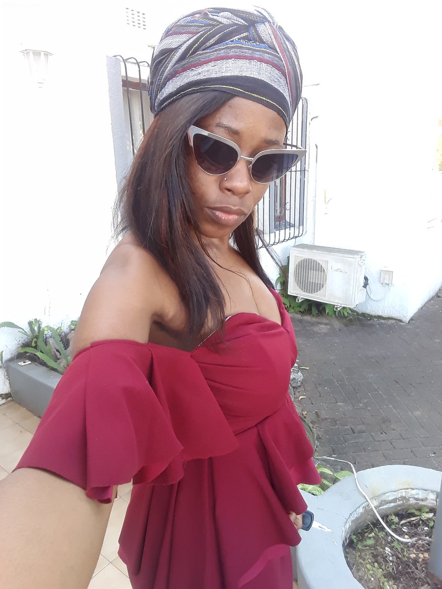 PhesihleZama's tweet photo. My #sunday i looked like somebody's wife #selfieprincess https://t.co/Vt1GMcsAR8