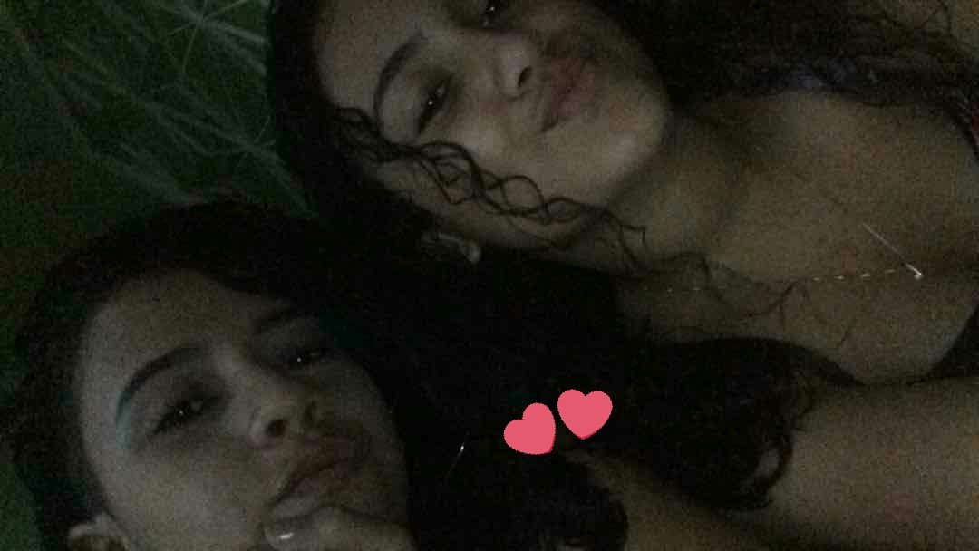 Jujubaa077's tweet photo. melhor amigaaaa 😍👭✔ @vyctoria17 https://t.co/NTZXRpaPVX