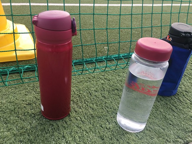multipure_japan's tweet photo. 今日から急に暑くなるそうです。熱中症対策にマイボトルでこまめに水分補給しましょう。#熱中症 #水分補給 #夏日 #マイボトル #浄水器 ＃マルチピュア https://t.co/0rx4lJR54E https://t.co/Q6HhAlKchm