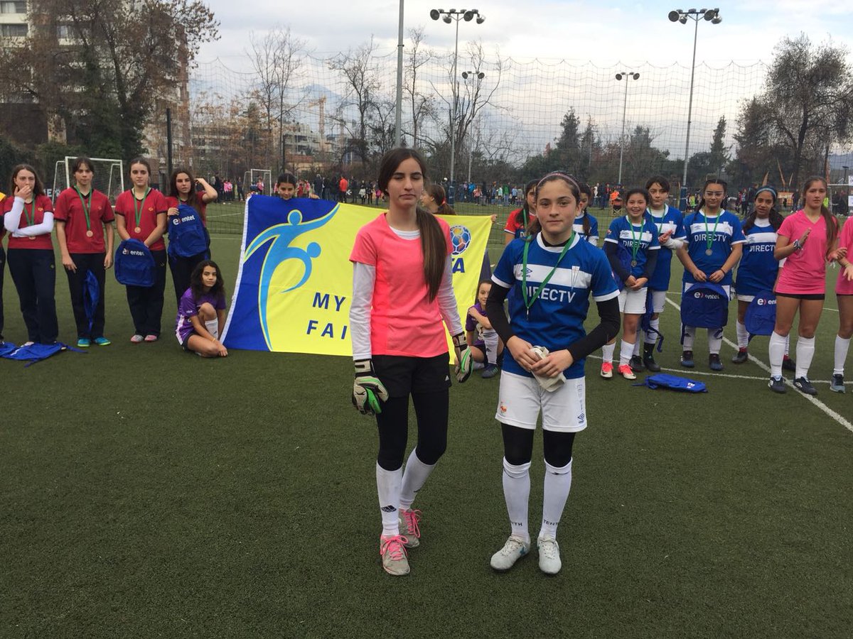 AruSports's tweet image. Muchas gracias a las futboleras, delegadas, apoderados, capitanas, equipo organizador, #ClubConecta, #Domino, #OpenToys, #Manantial, #Buka, #Speedworks, y #ClinicaAlemana x hacer de #CopaFutboleras2018 una fiesta deportiva. + info instagram (ARU Sports)