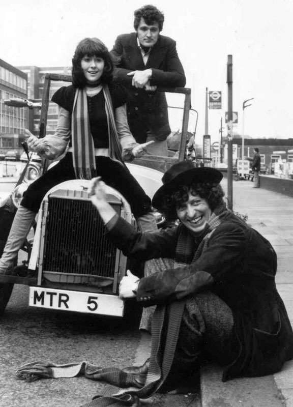AndreMjoan's tweet photo. #DoctorWho
From the reference folder...
Tom, Lis and Ian
#Blue40 https://t.co/XZRqeEdnE6
