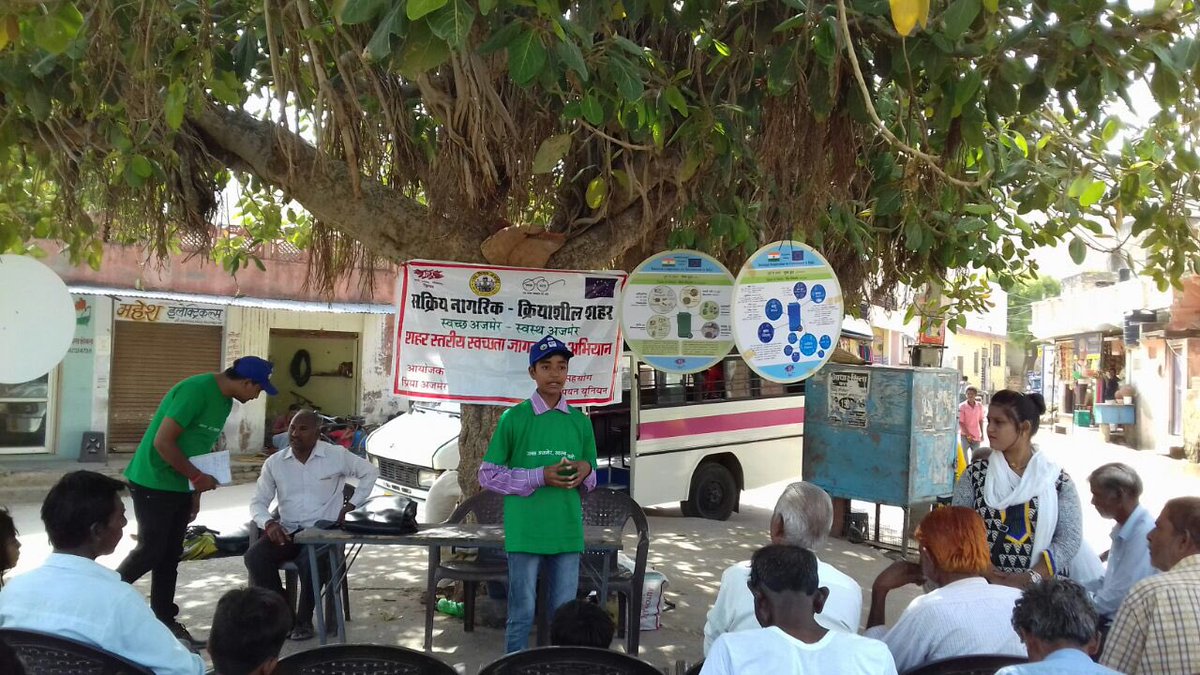 PerennialPeace's tweet photo. Youth engagement is key in achieving sustainability of @SwachhBharatGov. @PRIA_India in association with #SIC forum in @swachhajmer is mobilising youth to be swachhta ambassadors for informal settlements @EU_in_India @MoHUA_India https://t.co/WVnuyzGG0m