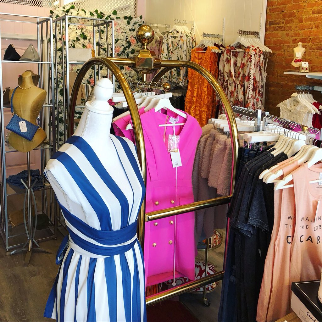 MichelleSenko's tweet photo. πΈStopping by the @wightelephant #boutique made my #weekend π
#boutiqueshopping #styleinspo #fashionista #pghfashion #pgh #pittsburgh #pittsburghevents #wightelephant #fashionforgood #fashion #pghstyle #irwinpa #realestate #commercialrealestate #community #modernfashion https://t.co/cRa9VrJsNx