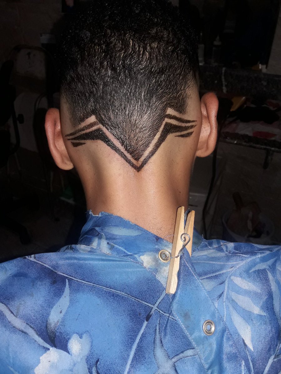 Jotarelikia's tweet photo. Domingão...tmbm é dia ✂️✂️✂️📐📏 https://t.co/NRlZnJU1sJ