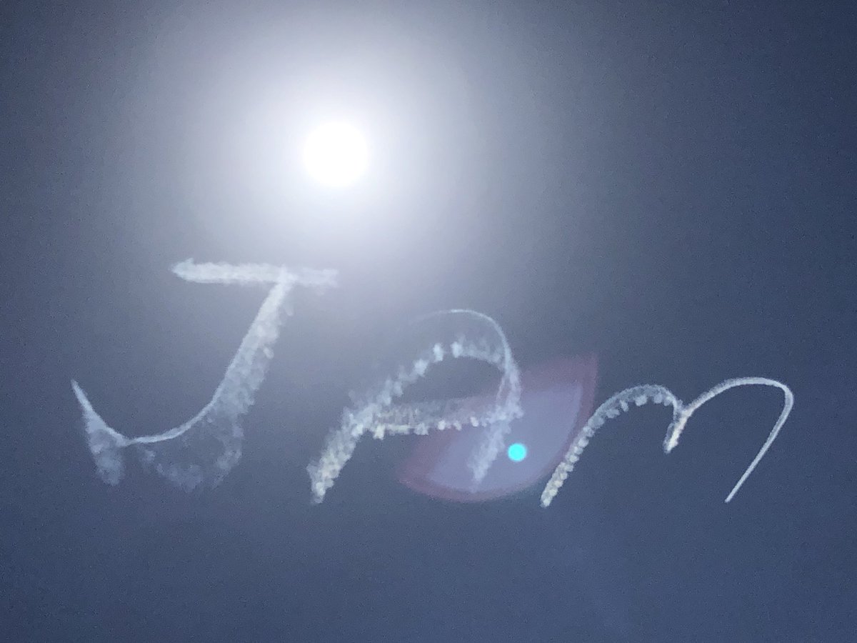 marcus_w_hobbs's tweet image. A sign from heaven: “Jam”. Must be talking about #audiokit #SynthOne !