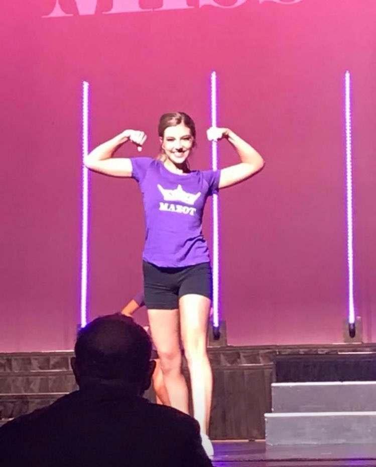 missarcadiaot's tweet photo. Miss Arizona week is officially over! I’m so thankful to have made top 11 and to have won the miracle maker award! Here are pictures of me in every phase of competition during finals night! I’m so proud of myself and worked harder for this night than I have ever worked in my life https://t.co/BSSO3XQI5W