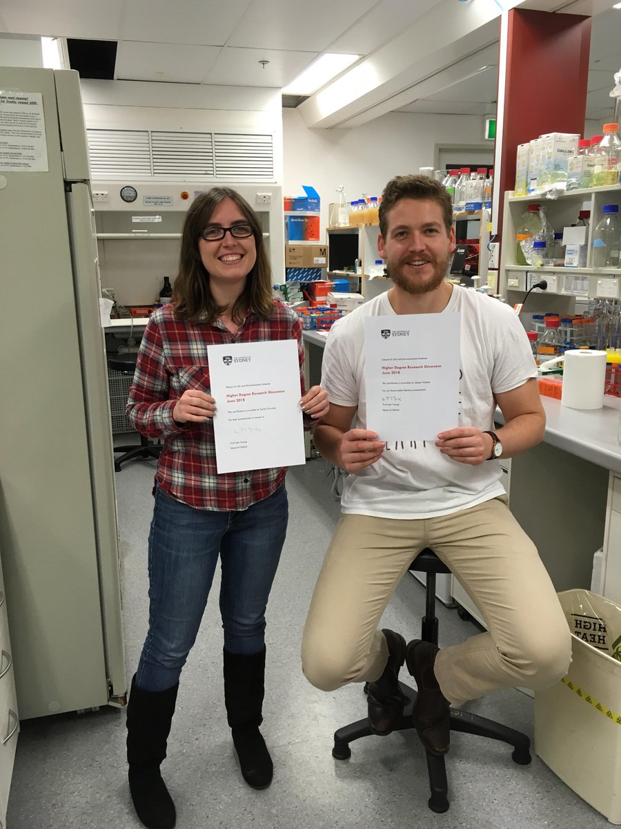 Mackay_Matthews's tweet photo. Two weeks ago Taylor, Gabrielle, and @sciJamesWalshe gave their exit seminars at the HDR Showcase and Taylor took home "Best Presentation" and James took the Honourable Mention in the same category! A structural biology sweep! Congrats all around! https://t.co/sinoZHbkGx