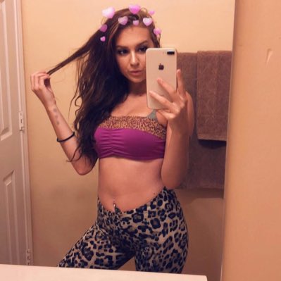 #NewProfilePic https://t.co/vjs1rQjM7c<a href="/tag/newprofilepic"class="tags">#NewProfilePic</a>