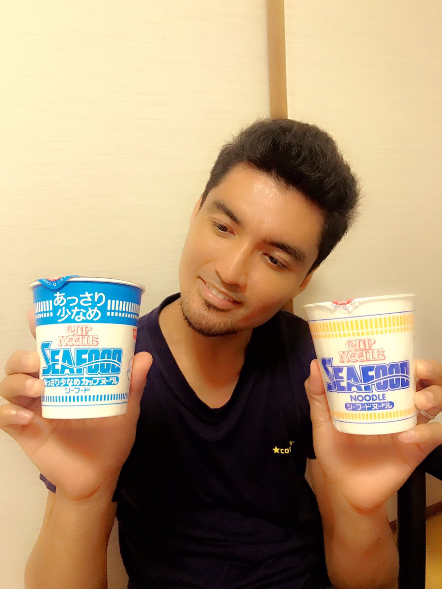 LarsRusty's tweet image. I already gave them all away! 😊🤘🏼

#SeafoodsRammen #Chocolates #Almond #Macadamia