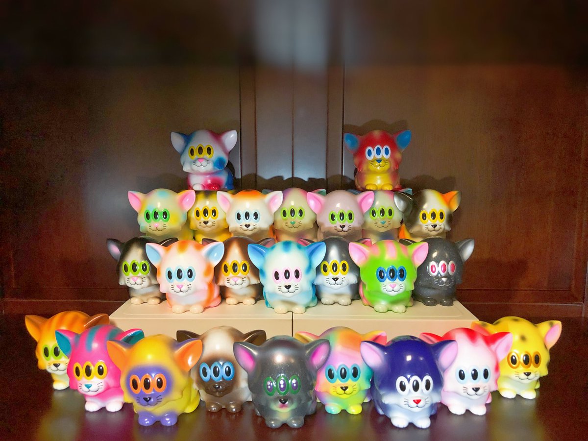 wulimaliniaoli's tweet image. 2017.05～2018.05，記錄下這一年來的收獲，從第1只到第25只，🐱的隊伍不斷壯大 #calmcat #oneup #oneuptoy