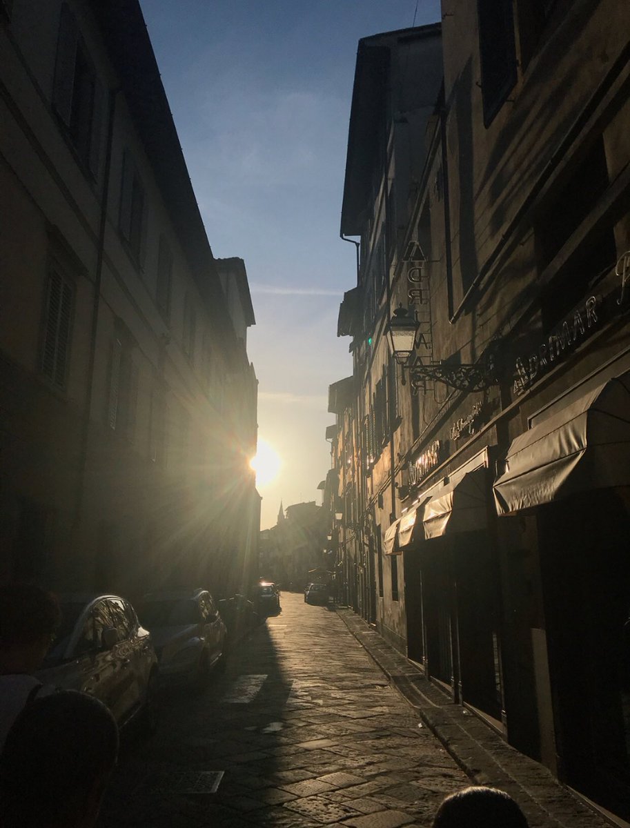 ItsEmely's tweet photo. the people, history, food, culture, education, politics, values & beliefs. When I travel, my purpose is to explore & learn these pieces. Thankful that God provided for this experience while also giving me the strength & patience to complete this intense course. #StudyAbroad2018 https://t.co/amYyJguM8O