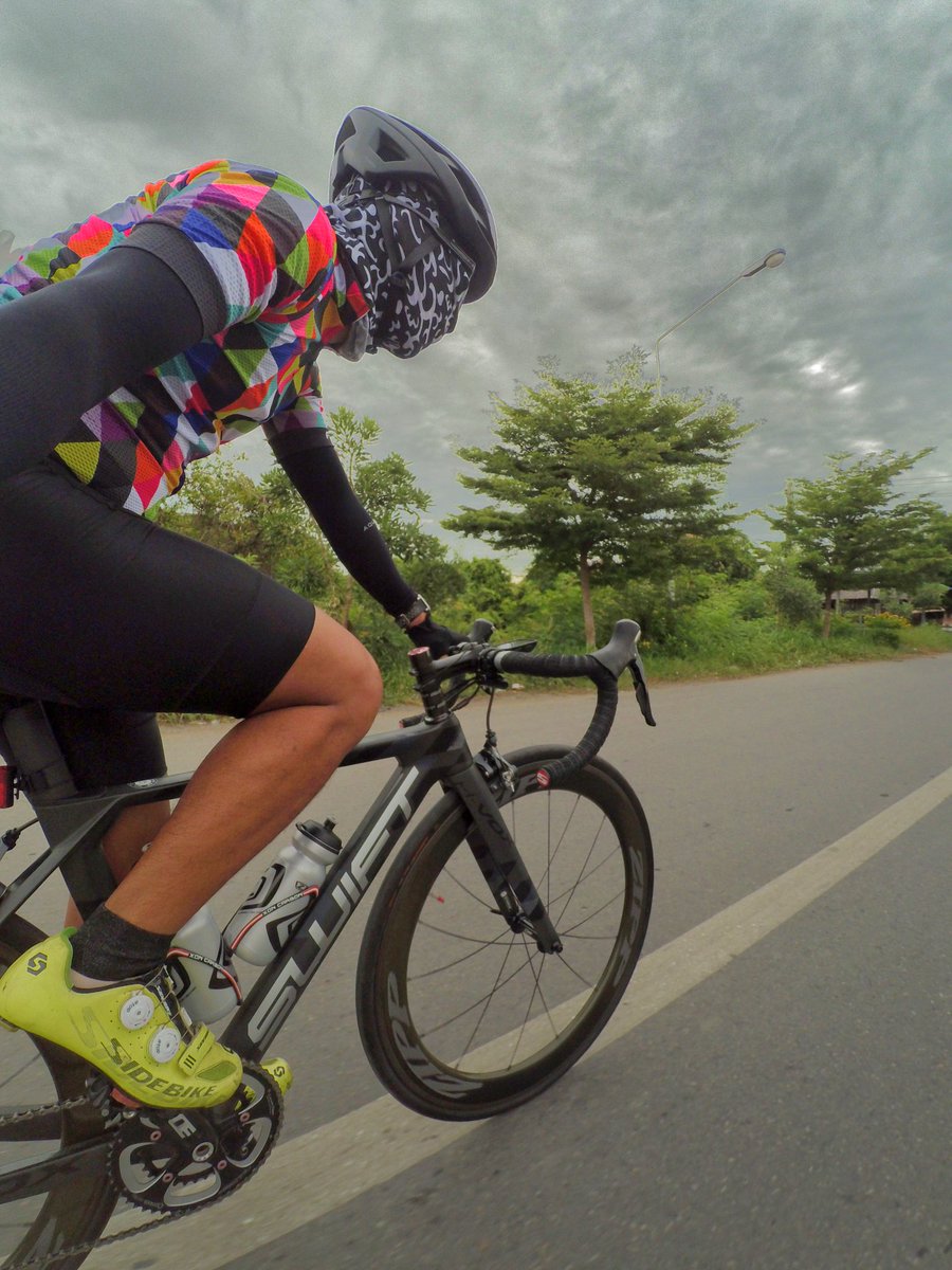 aum_889's tweet image. สีสัน...
#swiftcarbonthailand #shareyourswift #swiftcarbonbikethailand #hypervox
#myswiftcarbon #swiftcarbonhypervox
#swiftcarbon #swiftcarbonbikes 
#letsbike #letsbikebygoro #letsbikeshop
#คนเดียวก็ปั่น #คนเดียวก็ไป 
#แค่พอใจอะไรก็ได้